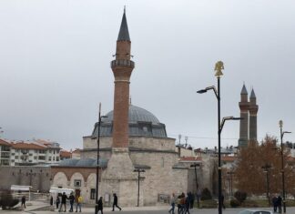 Boğaziçinde Modern Eğlence ve Gezintiler